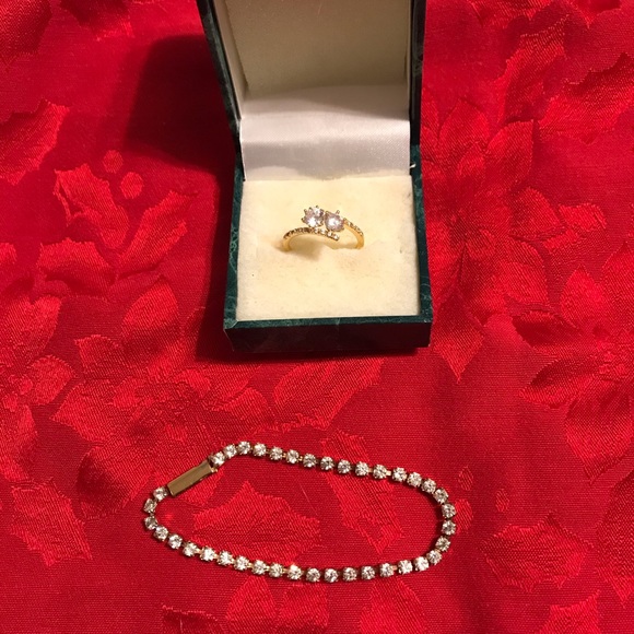 Ring Size 8. Gold Bracelet Size 7” - Picture 3 of 8